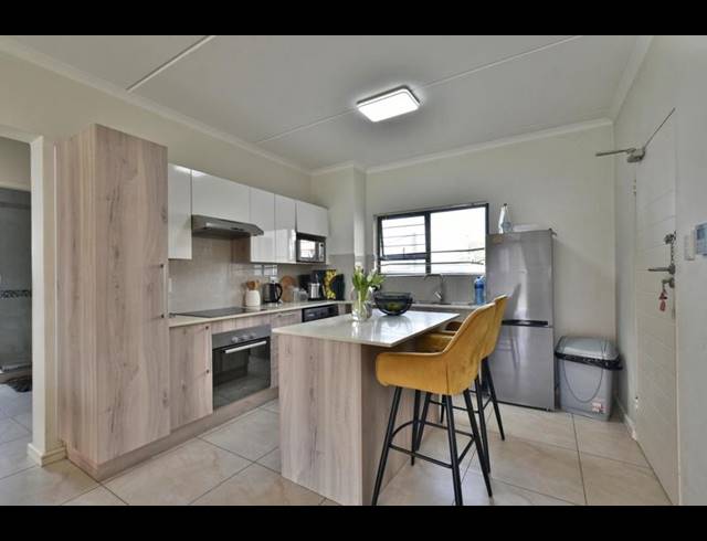 2 BEDROOM APARTMENT FOR SALE IN RANDPARK RIDGE